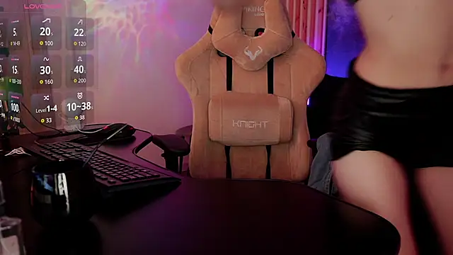 MilaStoyne online show from October 2025 06:14:02 AM