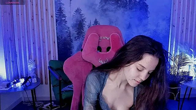 MilaStoyne online show from December 2025 08:31:02 AM