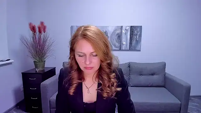 Mira Whites online show from February 2025 05:09:02 PM