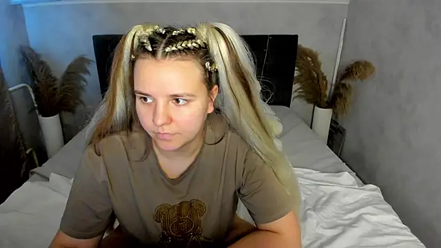 Jenny Jimmy online show from February 2026 06:19:02 AM