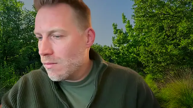 Snapshot of Christian87xxx chatting on November 2025 01:49:01 PM Christian87xxx online show from November 2025 01:49:01 PM