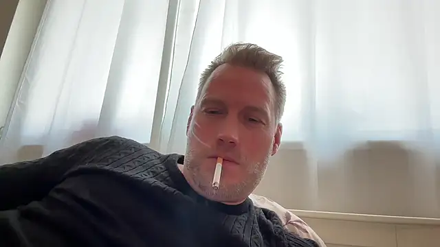 Snapshot of Christian87xxx chatting on November 2025 11:21:02 AM Christian87xxx online show from November 2025 11:21:02 AM