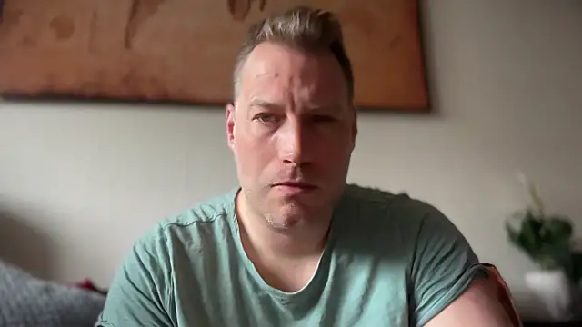 Christian87xxx online show from April 2026 07:00:02 AM