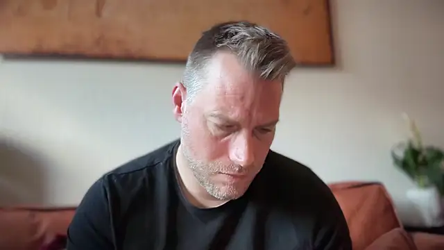 Christian87xxx online show from April 2026 07:09:01 AM