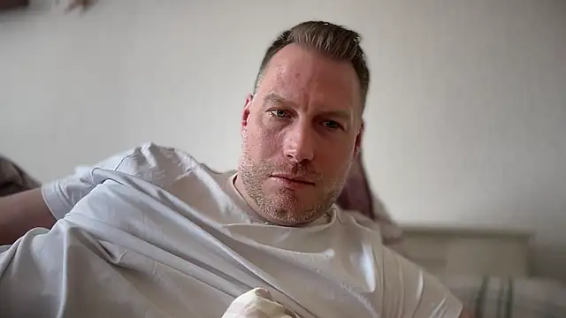 Christian87xxx online show from April 2026 03:08:01 PM