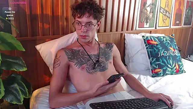 William Henry  online show from June 2026 10:22:02 PM
