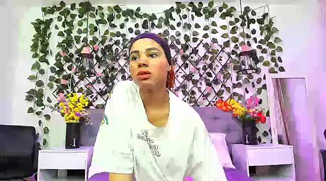 Snapshot of tamararose1 chatting on February 2025 11:43:02 AM tamararose1 online show from February 2025 11:43:02 AM