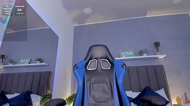 Snapshot of alessia_leroy chatting on February 2026 07:33:01 PM alessia leroy online show from February 2026 07:33:01 PM