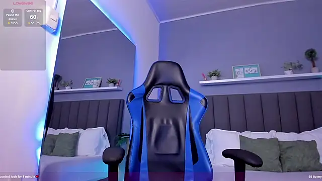 Snapshot of alessia_leroy chatting on October 2025 07:59:02 PM alessia leroy online show from October 2025 07:59:02 PM