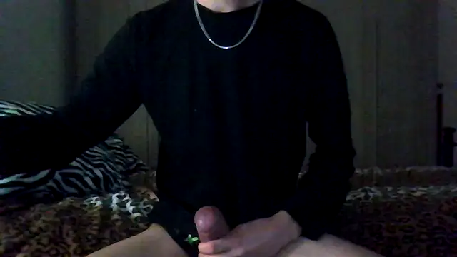 Snapshot of tommyboyteen chatting on February 2025 06:21:01 PM tommyboyteen online show from February 2025 06:21:01 PM