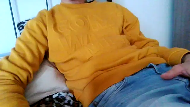 Snapshot of tommyboyteen chatting on February 2025 01:30:01 PM tommyboyteen online show from February 2025 01:30:01 PM