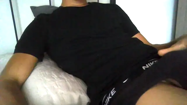 Snapshot of tommyboyteen chatting on October 2025 08:36:02 AM tommyboyteen online show from October 2025 08:36:02 AM