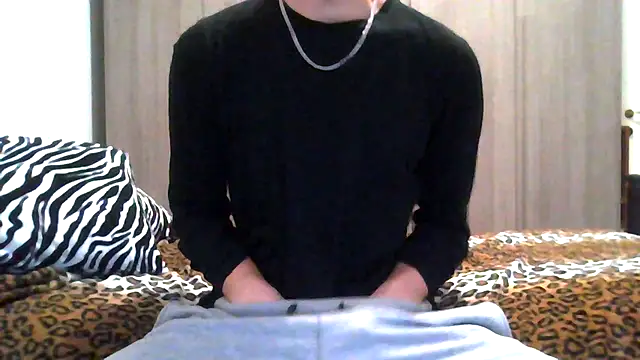 Snapshot of tommyboyteen chatting on February 2025 04:51:01 PM tommyboyteen online show from February 2025 04:51:01 PM