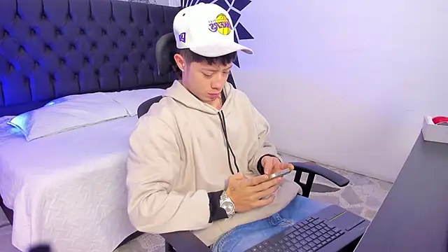 marcuscollins1  online show from March 2026 12:16:01 PM