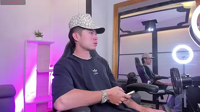 marcuscollins1  online show from November 2025 01:06:02 PM