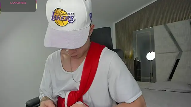 marcuscollins1  online show from December 2025 02:50:01 PM