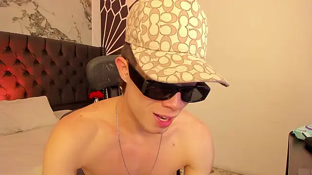 marcuscollins1  online show from March 2026 02:07:02 PM