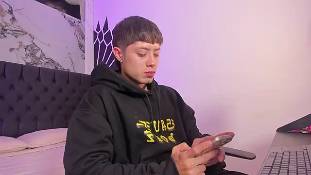 marcuscollins1  online show from March 2026 12:38:01 PM