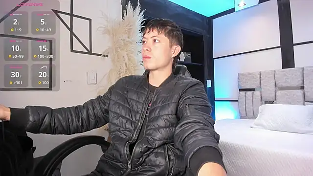 marcuscollins1  online show from January 2026 02:23:02 PM