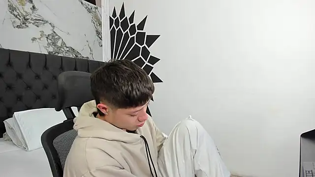 marcuscollins1  online show from March 2026 12:12:01 PM