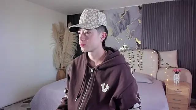 marcuscollins1  online show from March 2026 12:39:02 PM