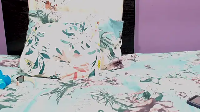 Snapshot of MissBOOBSDIVA chatting on October 2025 05:20:01 AM MissBOOBSDIVA online show from October 2025 05:20:01 AM