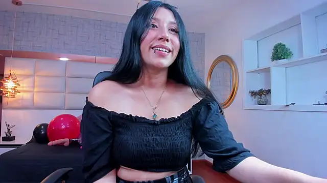 Snapshot of Nohemi_louse chatting on May 2026 06:41:02 PM Nohemi louse online show from May 2026 06:41:02 PM