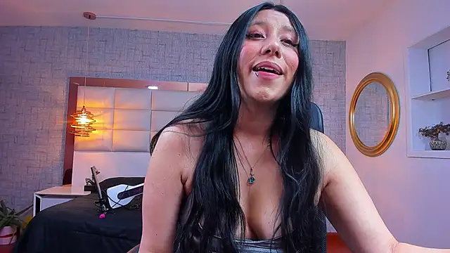 Snapshot of Nohemi_louse chatting on April 2026 07:11:01 PM Nohemi louse online show from April 2026 07:11:01 PM