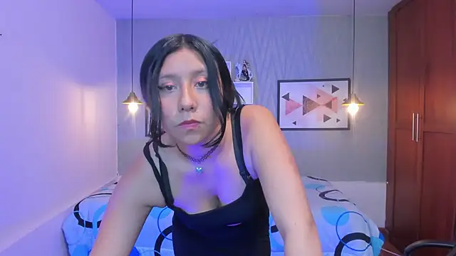Nohemi louse online show from March 2025 01:43:01 AM