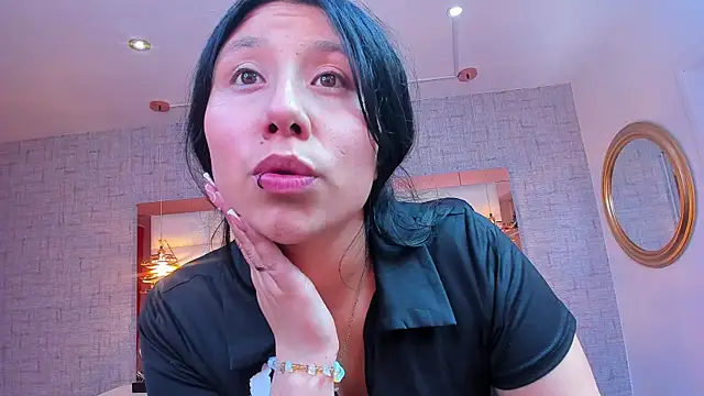 Snapshot of Nohemi_louse chatting on May 2026 07:29:02 PM Nohemi louse online show from May 2026 07:29:02 PM