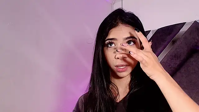 Snapshot of sara_lopee1 chatting on September 2025 12:00:02 PM sara lopee1 online show from September 2025 12:00:02 PM