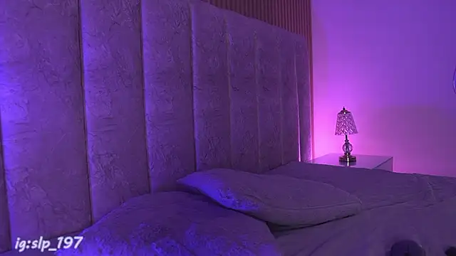 sara lopee1 online show from March 2026 12:00:02 PM