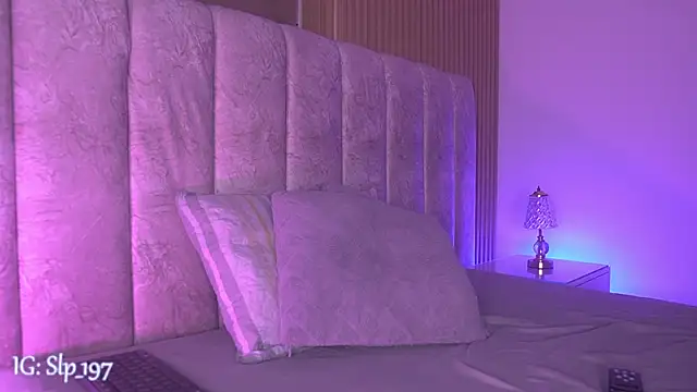 sara lopee1 online show from April 2026 11:59:02 AM