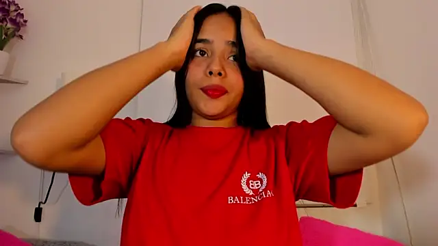 Roxy Stonee online show from December 2025 07:24:01 PM