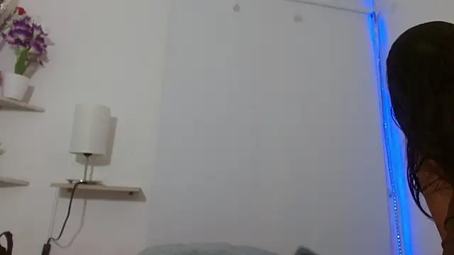 Roxy Stonee online show from November 2025 07:40:02 PM