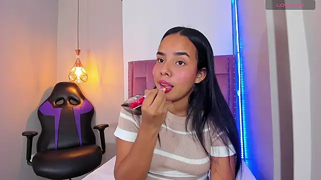 Snapshot of Roxy_Stonee chatting on February 2026 07:36:02 PM Roxy Stonee online show from February 2026 07:36:02 PM