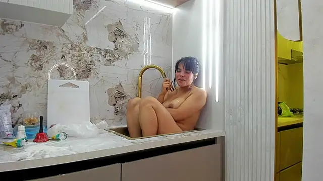 ada sienna online show from March 2025 04:33:02 PM