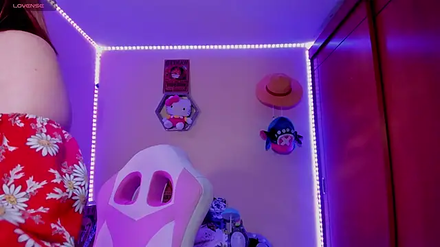 Snapshot of chloe_rockss_ chatting on February 2025 09:42:01 PM chloe rockss online show from February 2025 09:42:01 PM