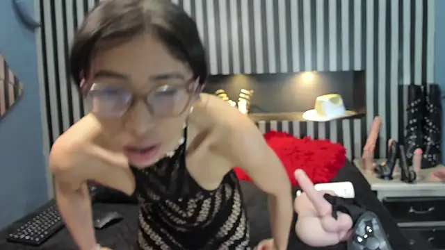 Snapshot of Mara_Gonzalez chatting on April 2026 11:30:02 AM Mara Gonzalez online show from April 2026 11:30:02 AM