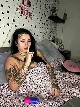 tempzzz12 online show from October 2025 07:42:01 AM