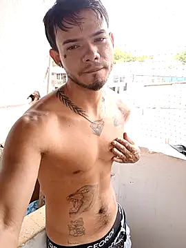 Niick01  online show from February 2026 09:36:02 PM