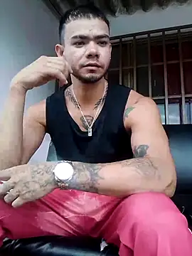 Niick01  online show from April 2026 05:39:01 PM