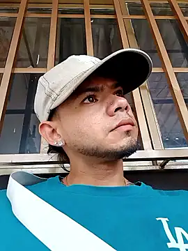 Niick01  online show from January 2026 07:07:02 PM