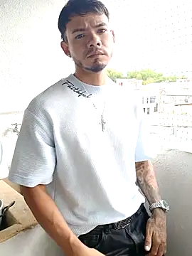 Niick01  online show from March 2026 06:03:02 PM