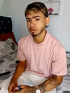 Niick01  online show from March 2026 05:03:02 PM