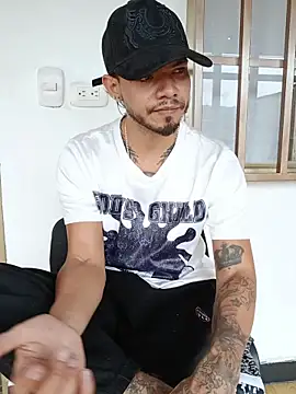 Niick01  online show from February 2026 09:15:01 PM