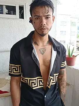 Niick01  online show from February 2026 07:58:02 PM