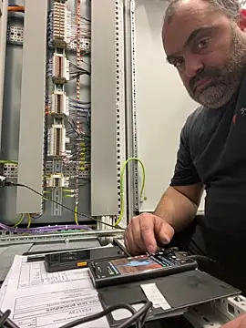 fuocovivo4 online show from January 2025 02:25:02 PM