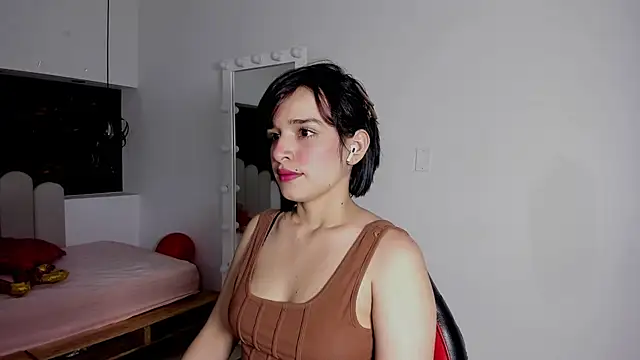 Annyrosee online show from February 2026 07:55:02 PM