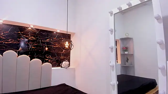 Annyrosee online show from February 2026 01:38:01 AM